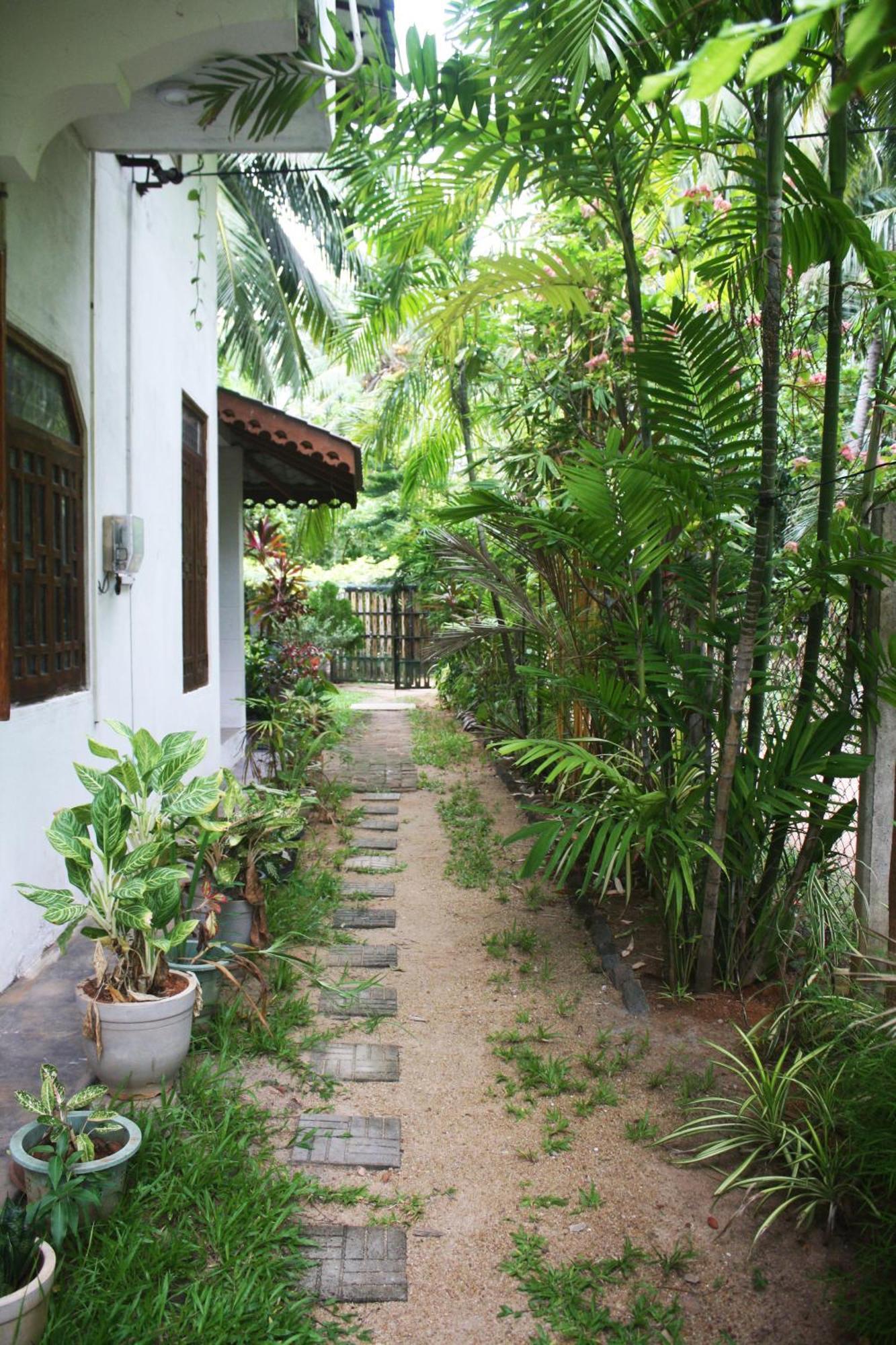 Pearl Bungalow Trincomalee Exterior photo